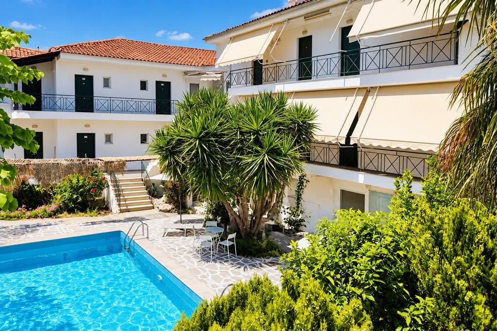STELLA POOL APARTMENT
